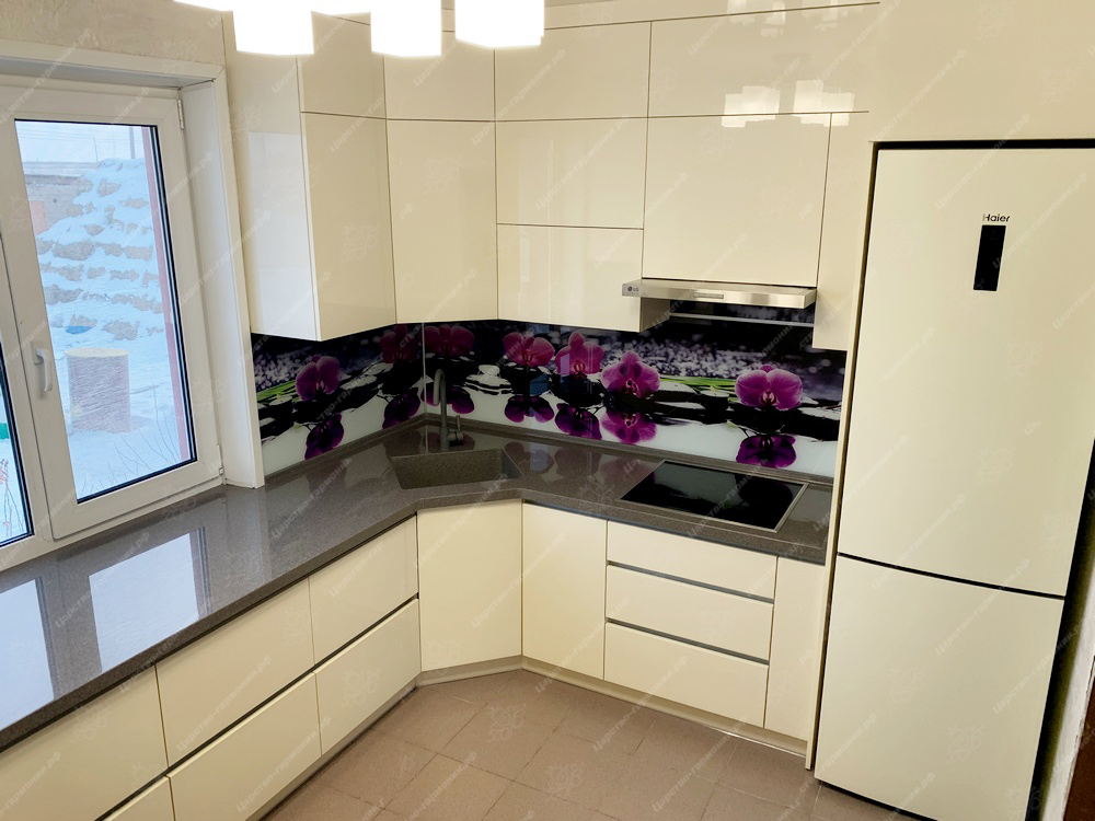 Кухня фото дизайн с окном фото